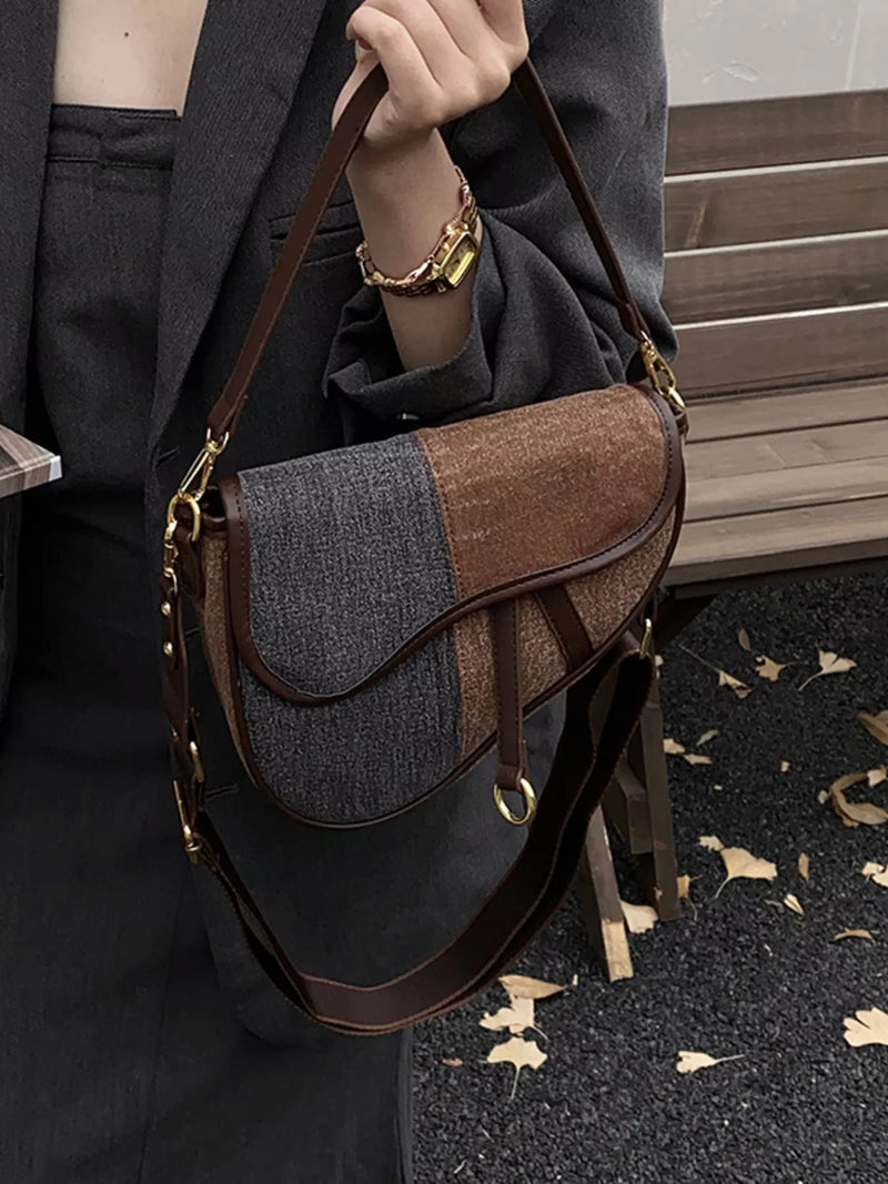 Adjustable Strap Crossbody Bag-zoom-