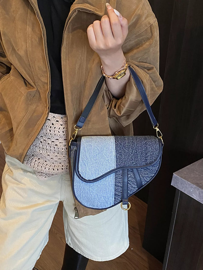 Adjustable Strap Crossbody Bag-zoom-