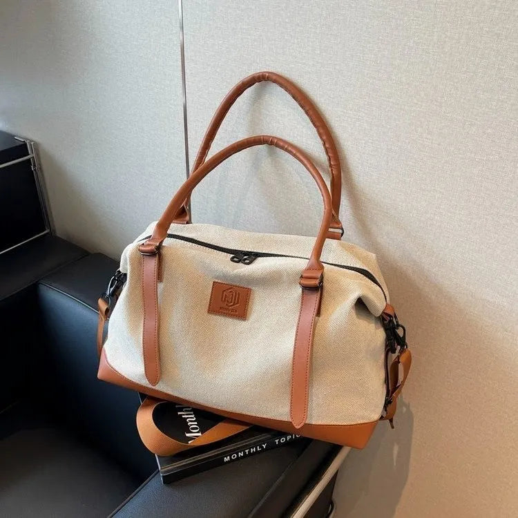 Contrast Travel Bag-zoom-