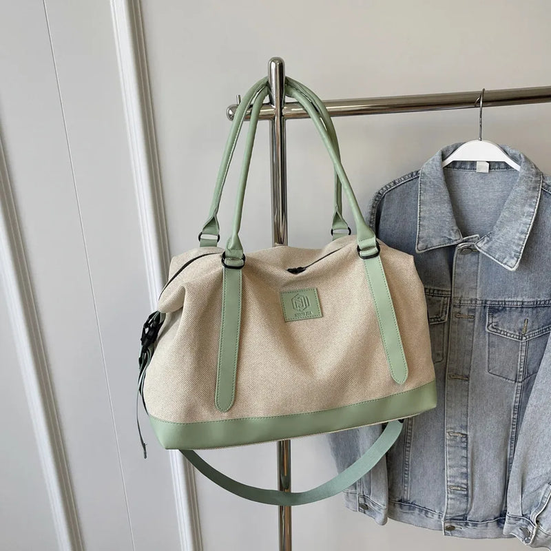 Contrast Travel Bag-zoom-