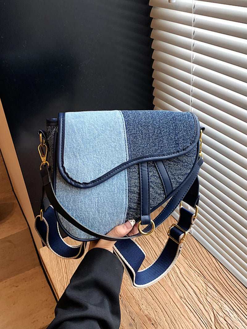 Adjustable Strap Crossbody Bag-zoom-