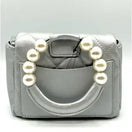 Wechseln Mini-Tasche in Metallic-Grau mit Kunstperlenverzierung und Tragegriff 2 Bild