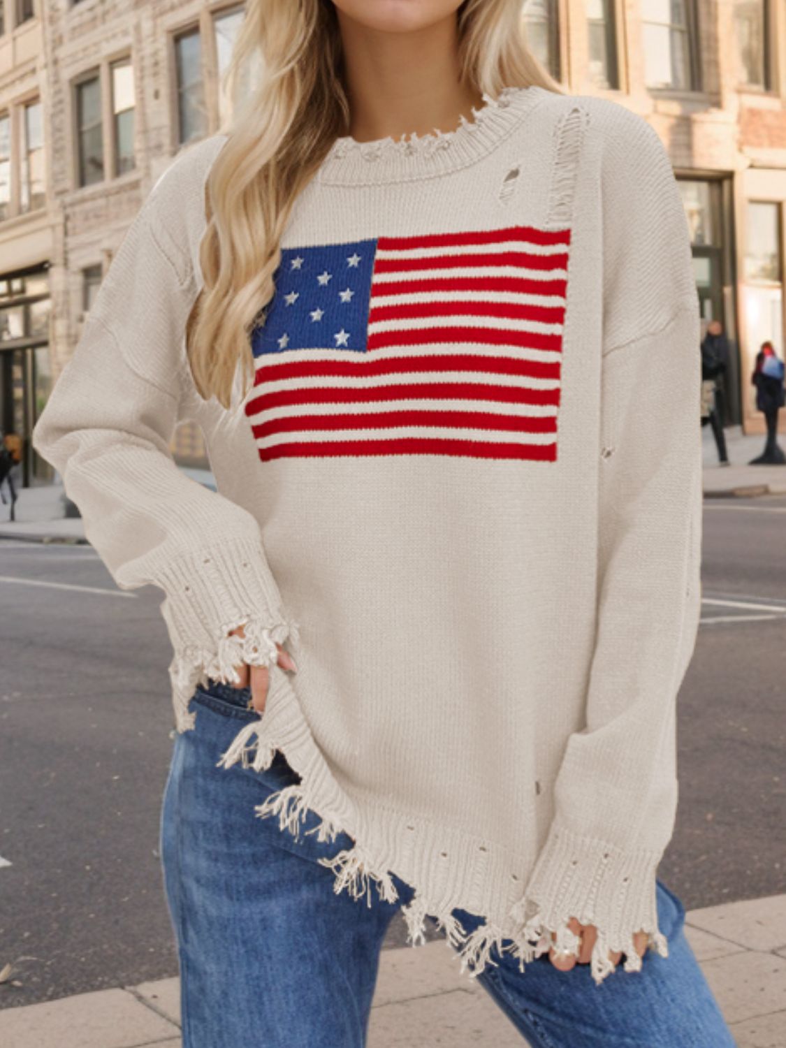 Pullover mit Rundhalsausschnitt und langen Ärmeln im Distressed-Look mit US-Flagge