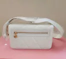 Wechseln White Diamond Quilted Gold Tone Hardware Crossover Handbag 3 Bild