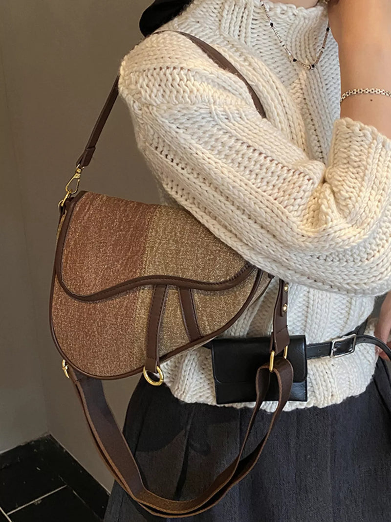 Adjustable Strap Crossbody Bag-zoom-