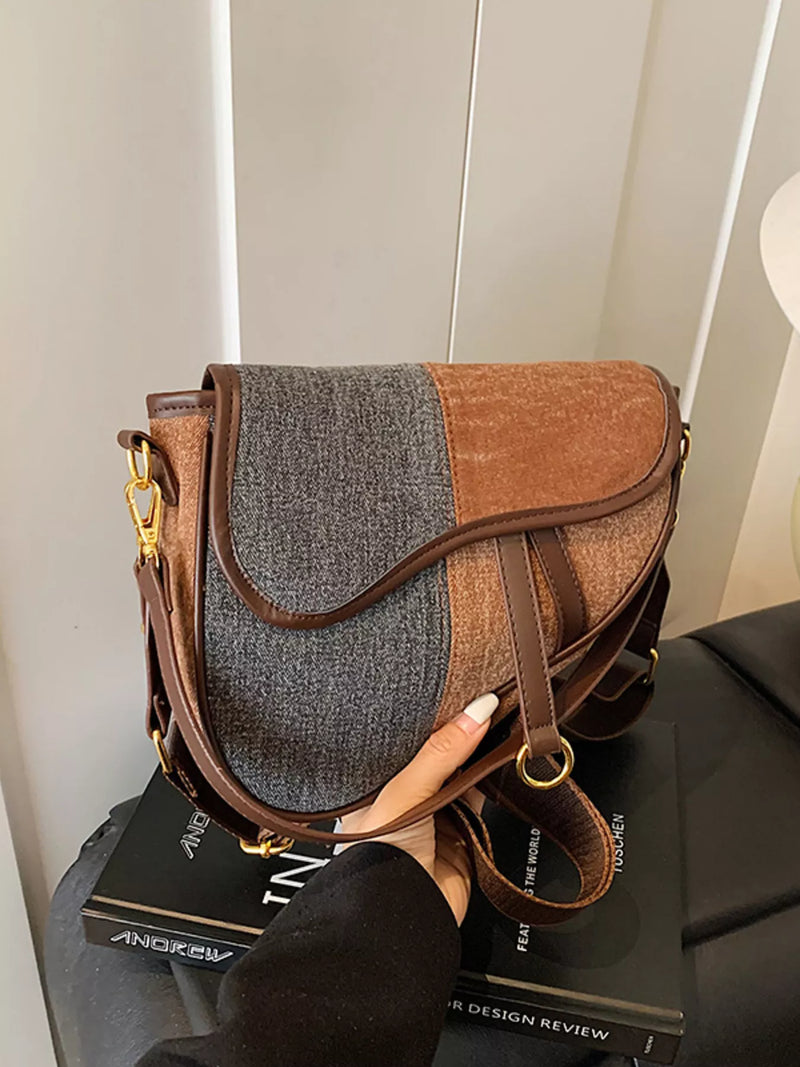 Adjustable Strap Crossbody Bag-zoom-