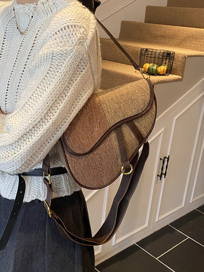 Adjustable Strap Crossbody Bag-zoom-