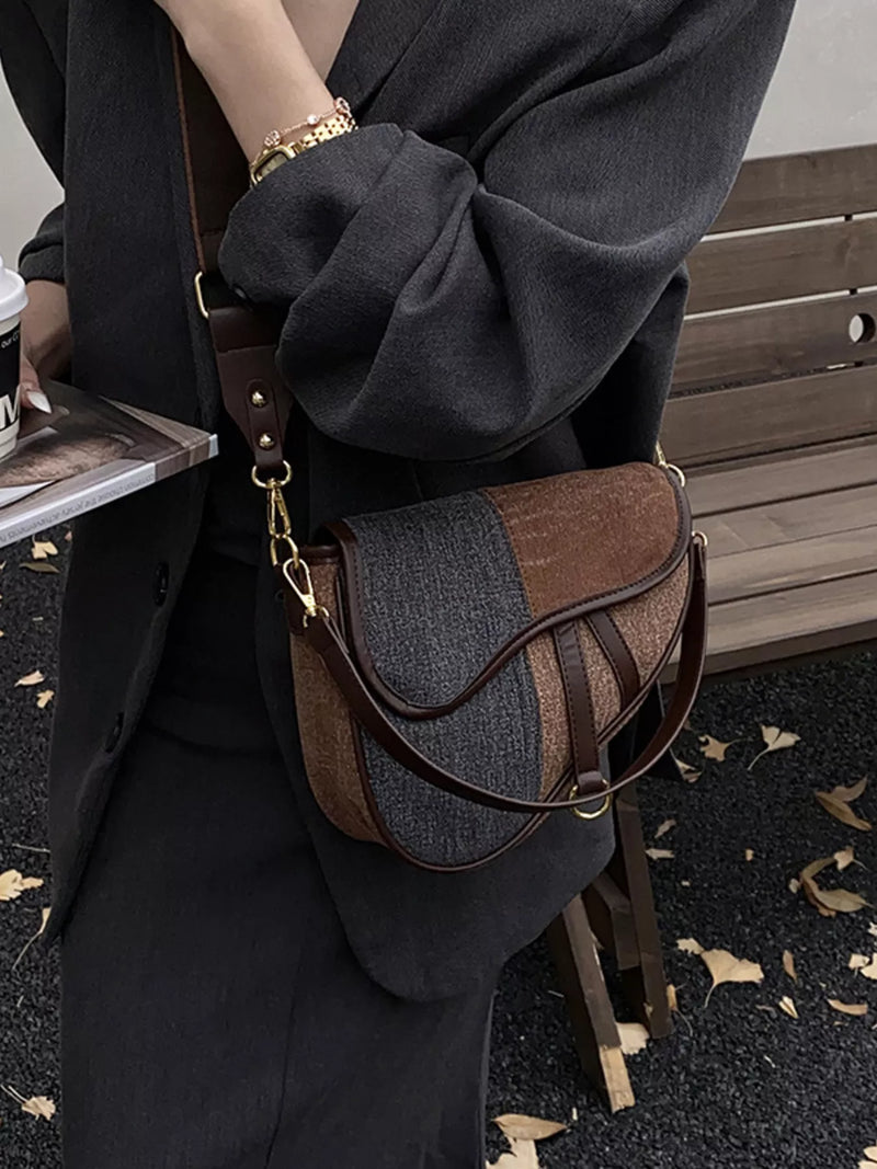 Adjustable Strap Crossbody Bag-zoom-