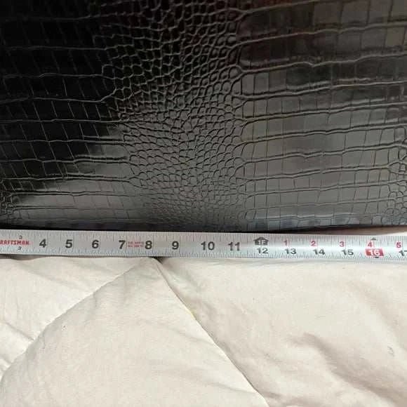 Crocodile 1989 print black tote - Primrose Signature Boutique