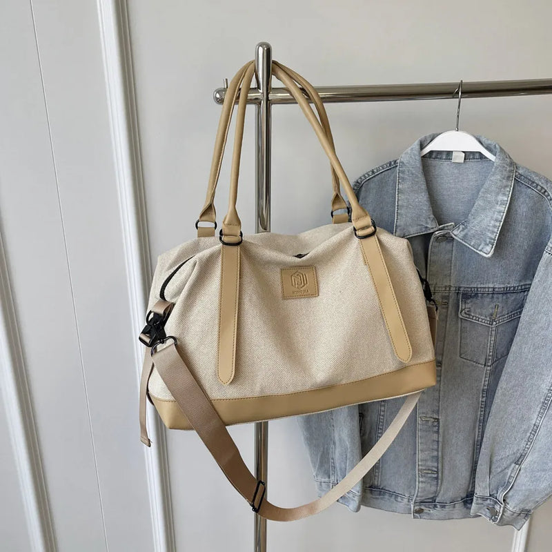 Contrast Travel Bag-zoom-