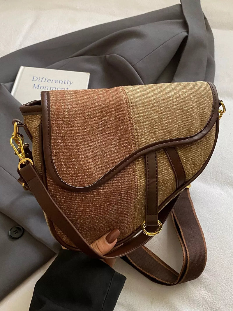 Adjustable Strap Crossbody Bag-zoom-