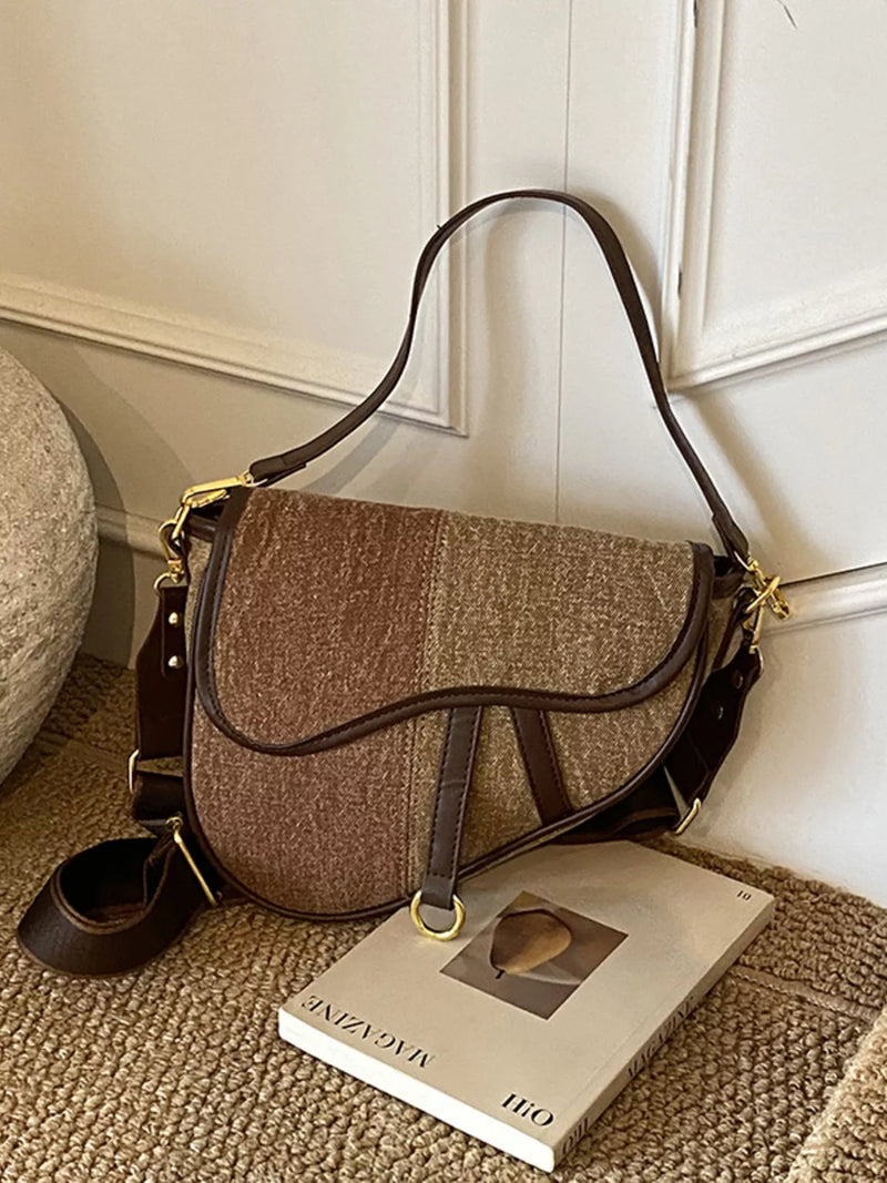 Adjustable Strap Crossbody Bag-zoom-