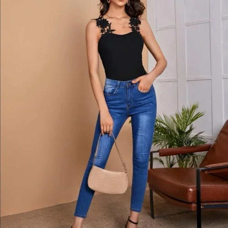 Lace Flower Design Cami Top-zoom-