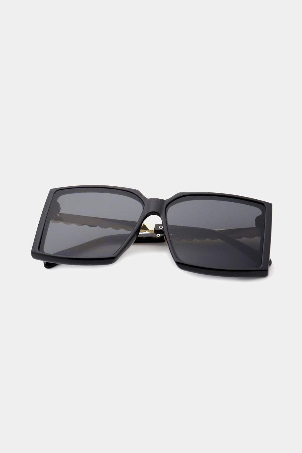 Notorious Oversized Sunglasses (Black) - Primrose Signature Boutique