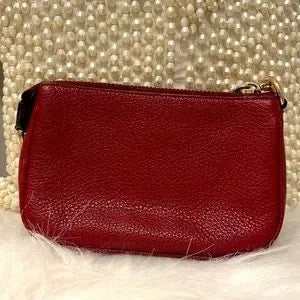 Mini-Tasche aus gekrispeltem Leder mit Kettenriemen-zoom-