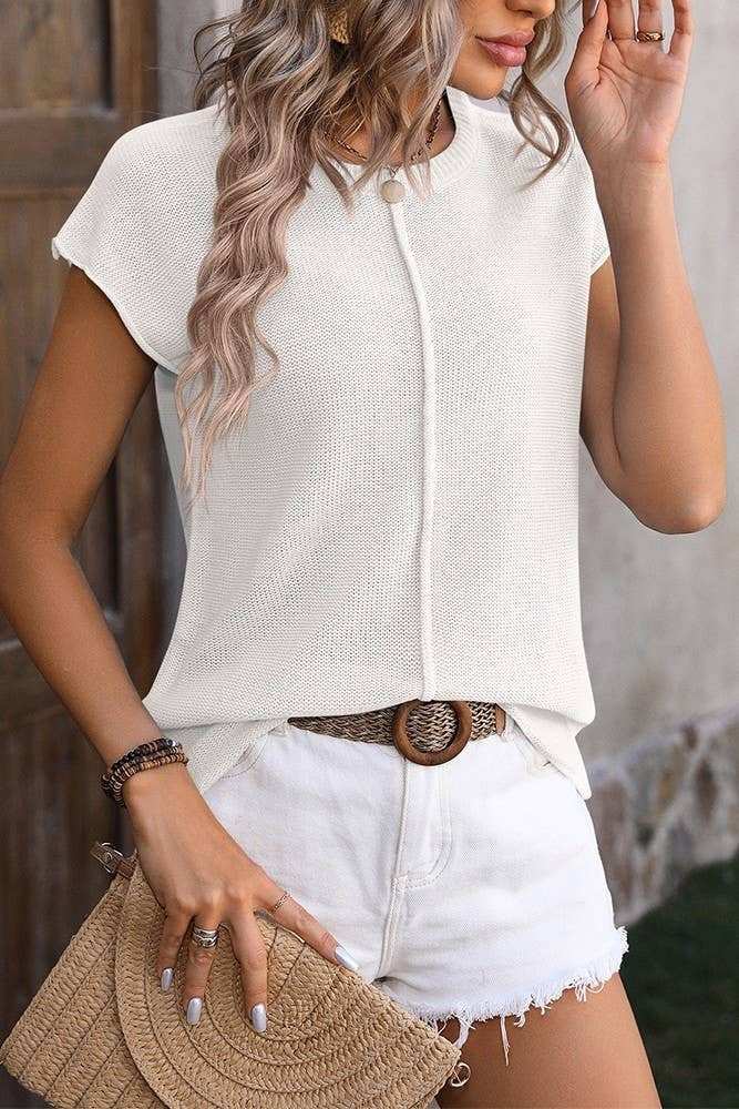 Schlichtes Strickoberteil mit Rundhalsausschnitt und sichtbaren Nähten und kurzen Ärmeln-zoom-