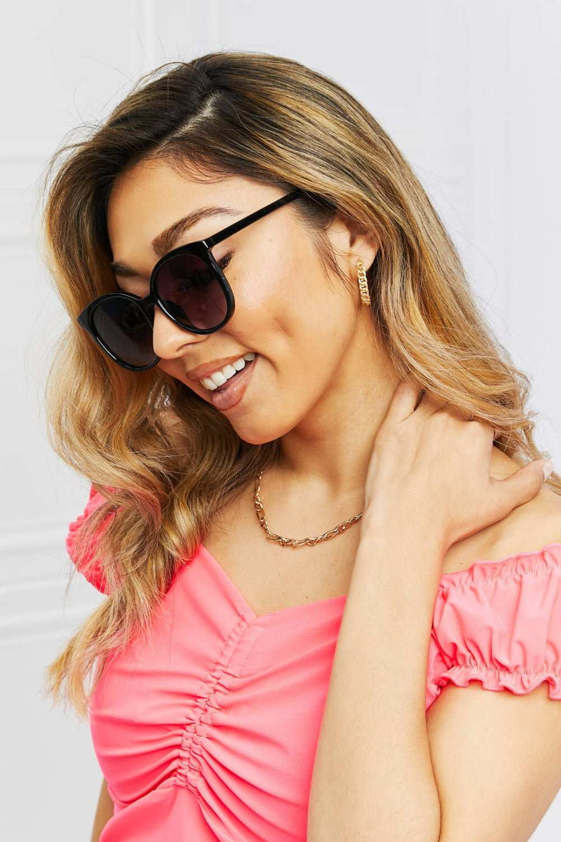 Sonnenbrille mit Vollrand und Rahmen aus Polycarbonat-zoom-