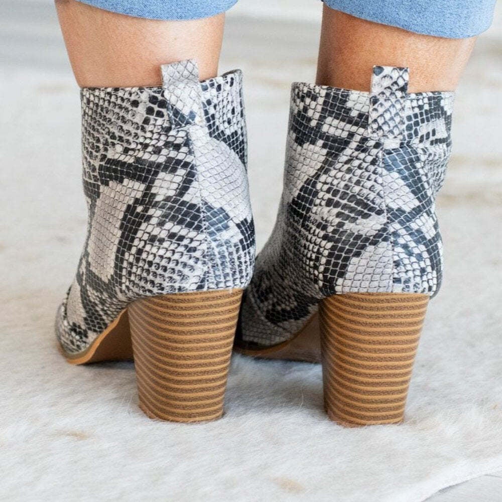 Front Deep V-cut Snake Block Heel Bootie