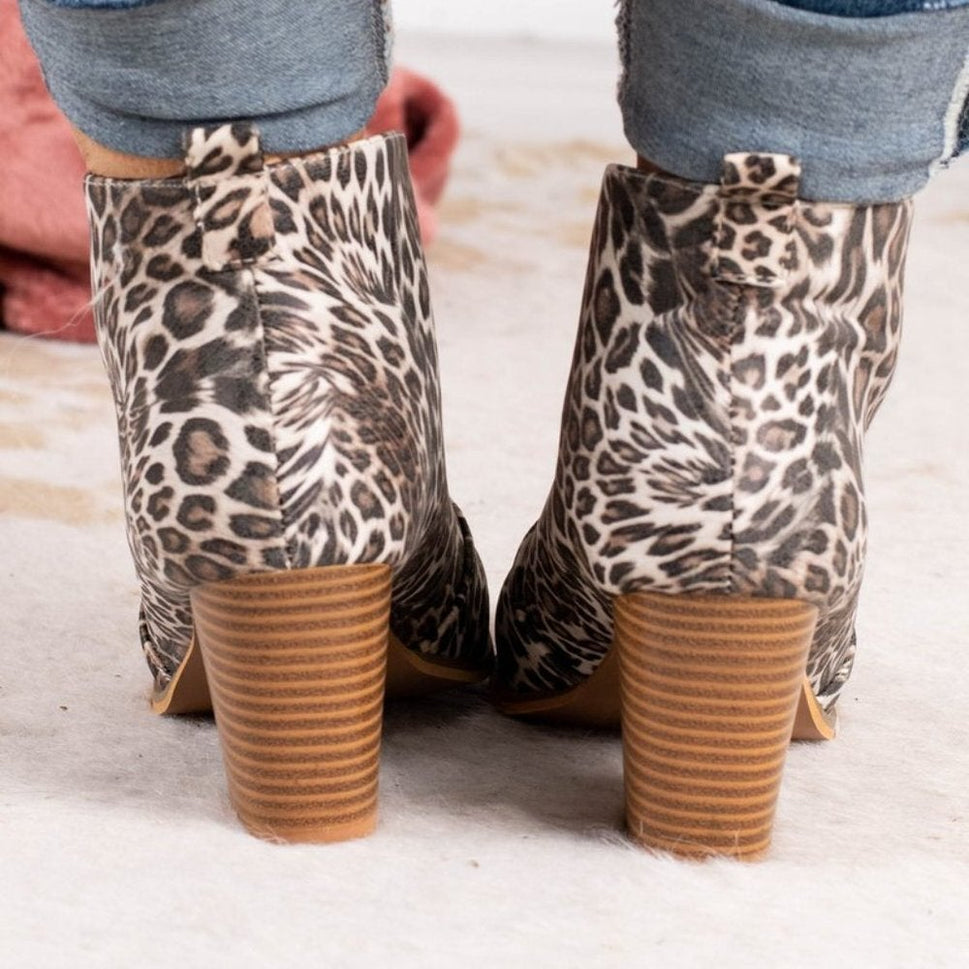 Front Deep Vcut Leopard Block Heel Booties