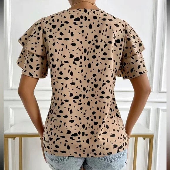 Leopard Lightweight Ruffle Sleeve Blouse