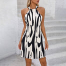 Switch Printed pleated neckband A-swing dress 1 image