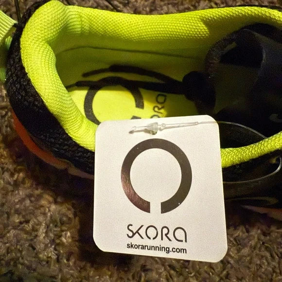 Skora Black/Orange Men's Athletic Shoes