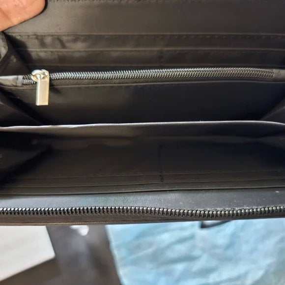 Tahari Zip Around Clutch and Bracelet gift set-zoom-