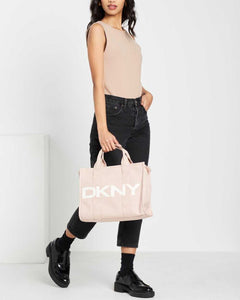 Women's Emilee Tote Handbag - Primrose Signature Boutique